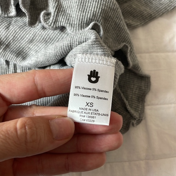 Spiritual Gangster turtleneck - Picture 3 of 3